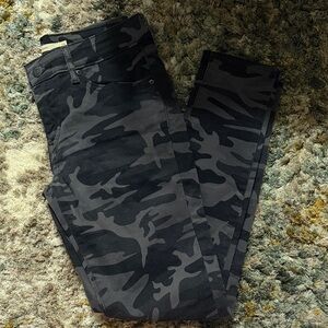 Levi's Black Camouflage Skinny Jeans